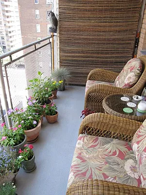 Sold by Sotheby's International Realty | media 1