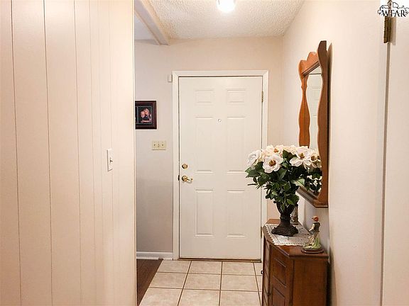 3rd image of 4614 Hollandale Ave