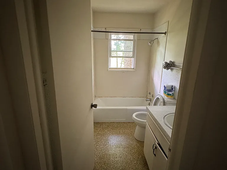 330 W Grandview Hts #3 — Photo 5