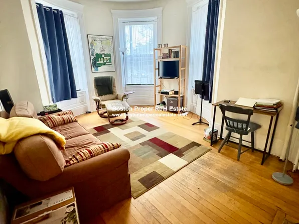 583 Beacon St APT 6, Boston, MA 02215