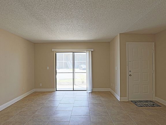 3rd image of 5325 Summerlin Rd #2508