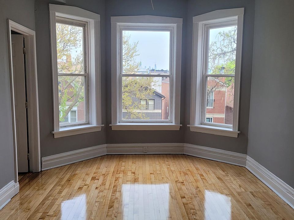 1st image of 904 N Richmond St #3