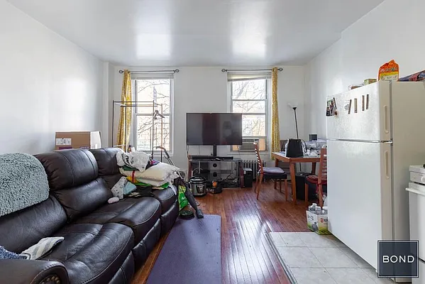 Rented by Bond New York | media 1