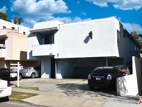 5th image of 3724 Kelton Ave