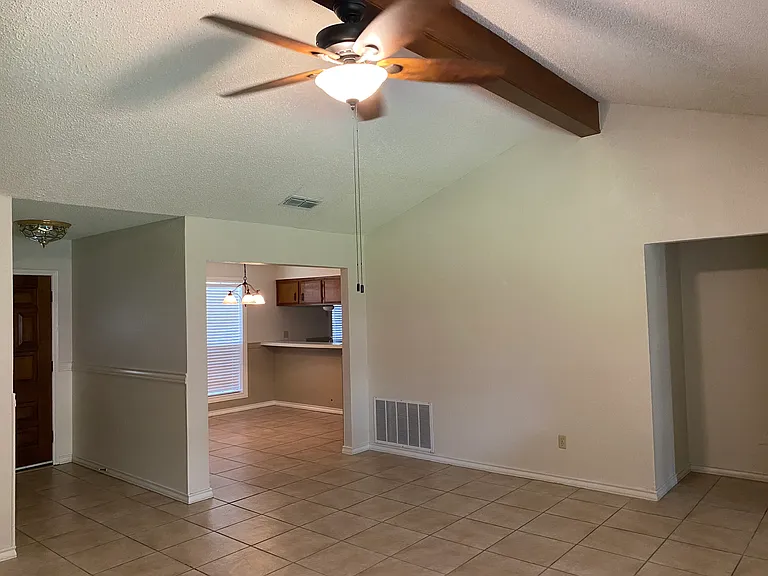 7225 Sugar Ridge Rd — Photo 5