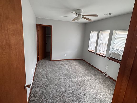 3rd image of 4252 Hipp St