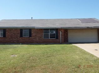 6002 SW Park Ave, Lawton, OK 73505