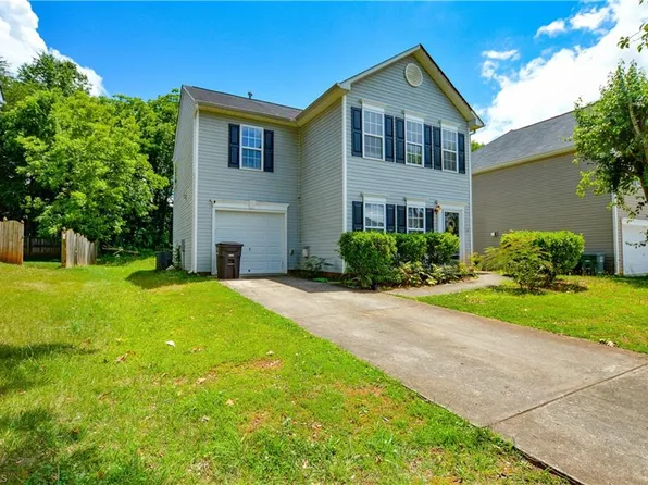 508 Peach Orchard Dr, Greensboro, NC 27214