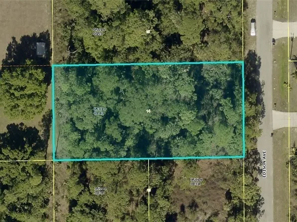 903 Edison Ave, Lehigh Acres, FL 33972