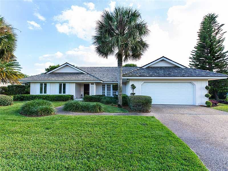 1st image of 1815 Pelican Way