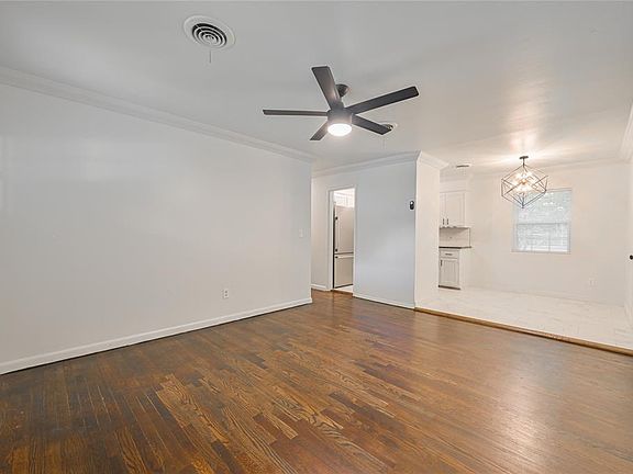 4th image of 3501 Sycamore Dr