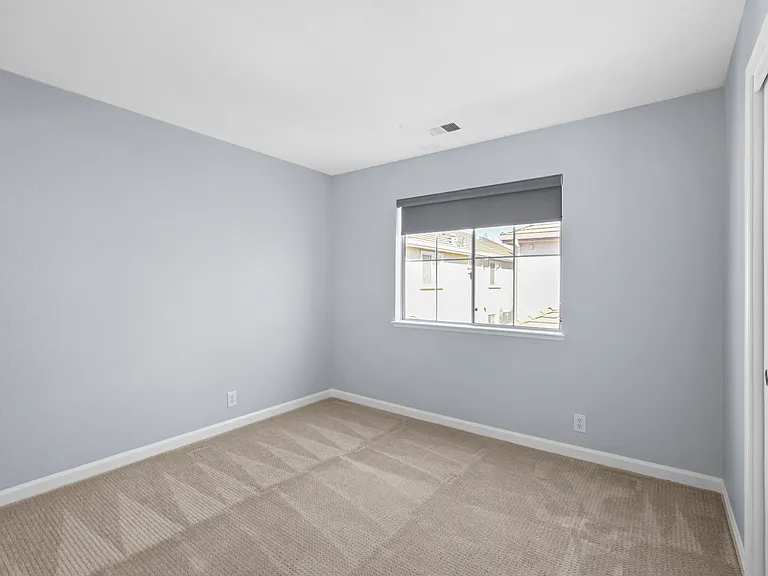1067 McKay Dr — Photo 17