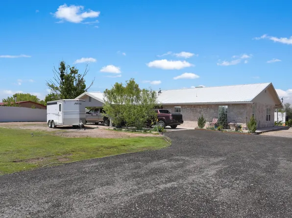 185 La Entrada Rd, Los Lunas, NM 87031