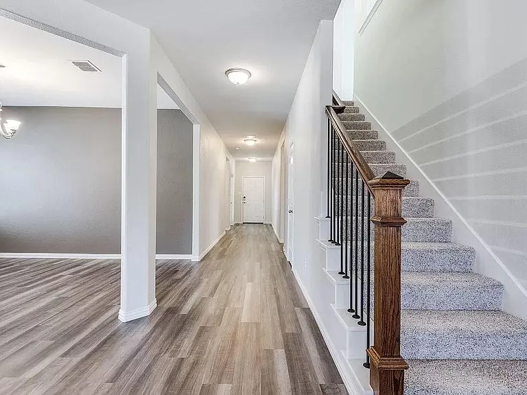 1333 Rembrandt Dr — Photo 13