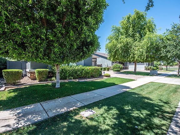 3rd image of 4057 E Palo Verde St