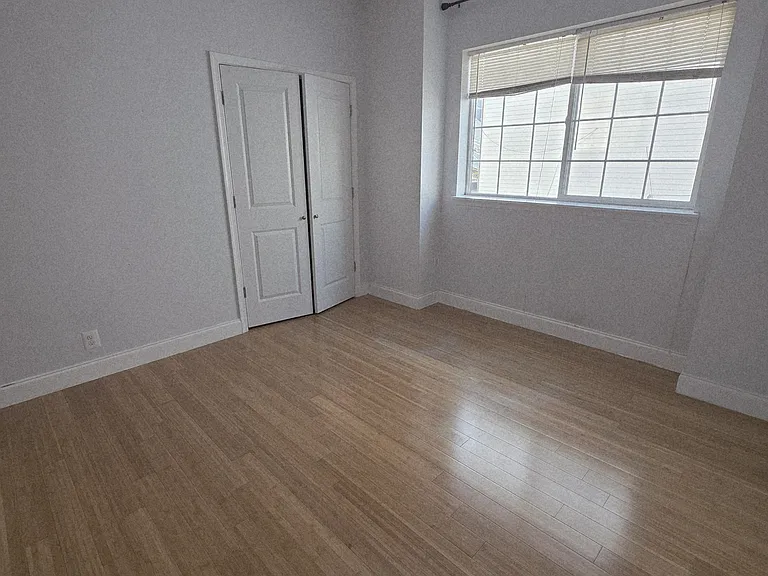 628-30 N 11th St #6 — Photo 11