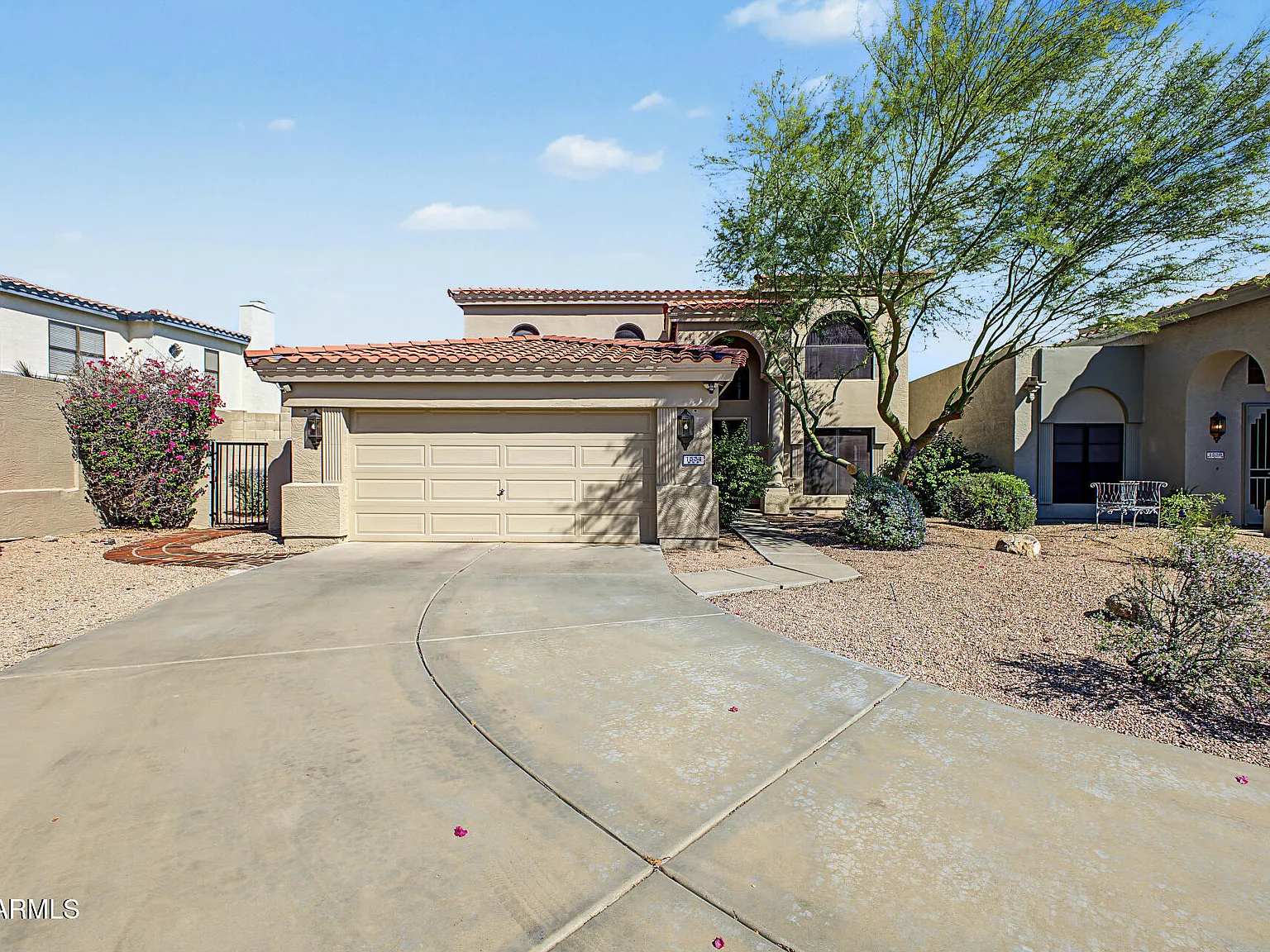 4 bed, 3.0 bath, 2566 sqft, $4,180 — Photo 2