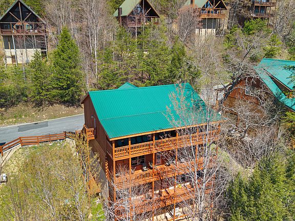 2nd image of 4355 Forest Ridge Way