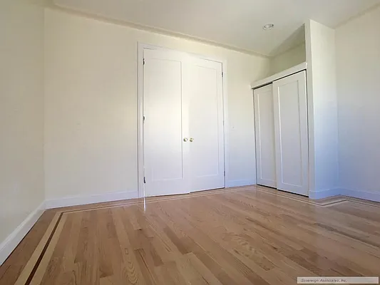 Rented by Sovereign Associates | media 7