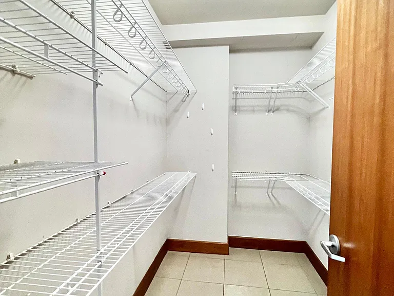 310 Avenida De Diego — Photo 32