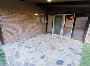 2900 Melmar Park St, Commerce, TX 75428