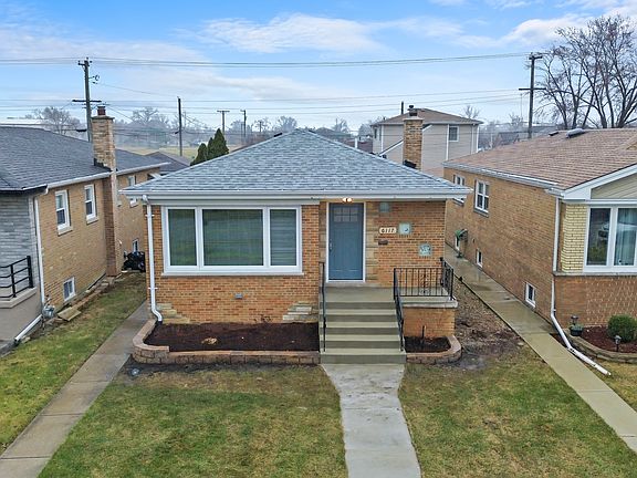 2nd image of 6117 W 83rd St