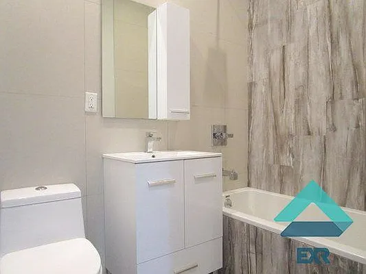 Rented by EXR | media 14