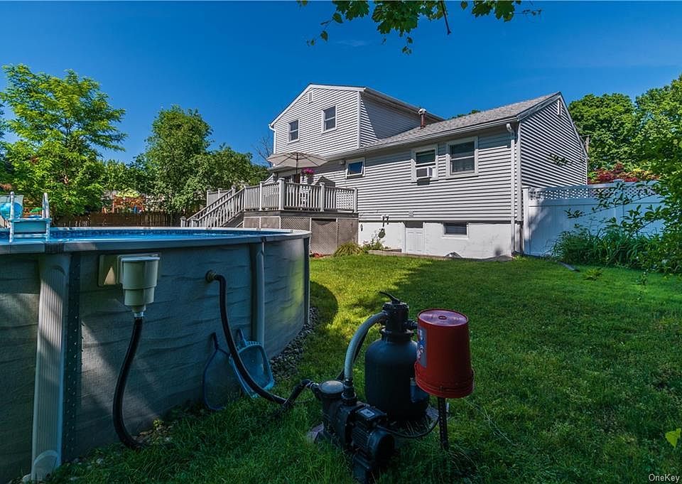 1st image of 5 Dorothy Dr