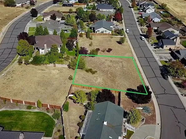 823 Northview Dr, Yreka, CA 96097