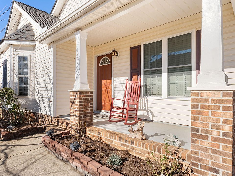 1st image of 657 Flaherty Ave