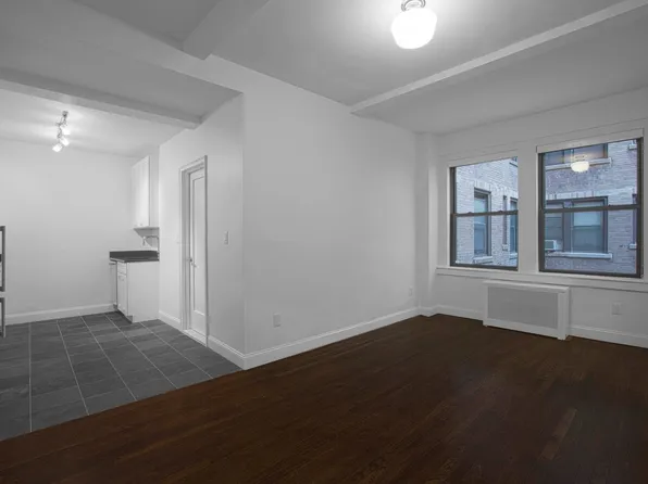 12 East 86th Street image 1 of 14