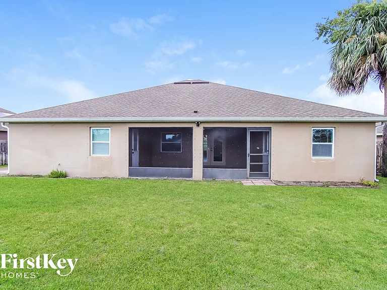 1932 Gloria Cir NE — Photo 14