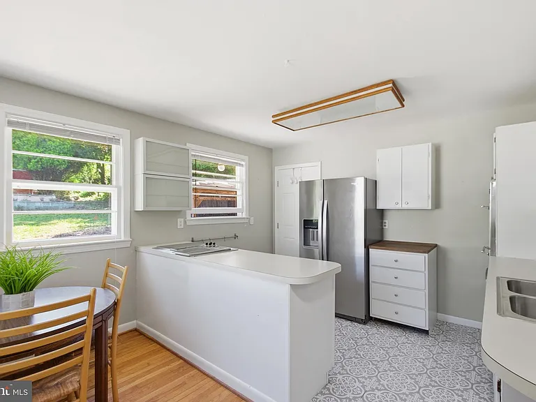 3141 Clayborne Ave — Photo 10