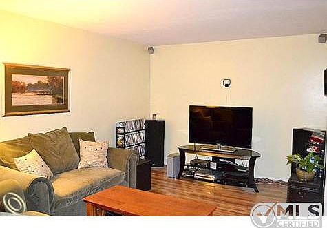 Neutral Colors Throughout