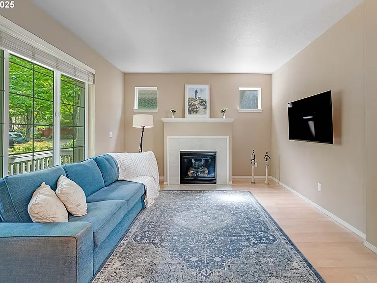1138 SE Bianca St — Photo 24