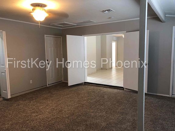 4th image of 5531 W Edgemont Ave