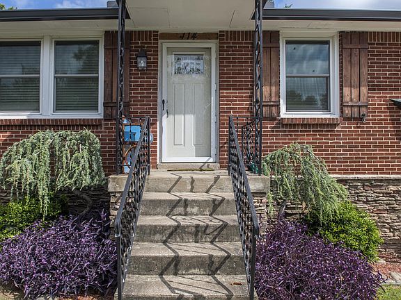 2nd image of 114 Valeria St