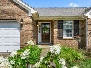 100 Canewood Blvd, Georgetown, KY 40324