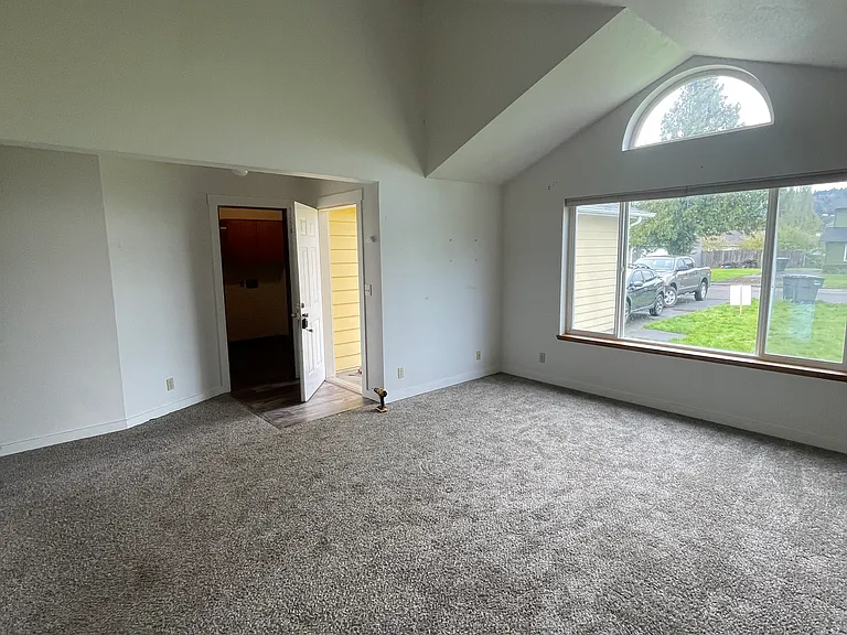 112 Cowan Ct #110 — Photo 3