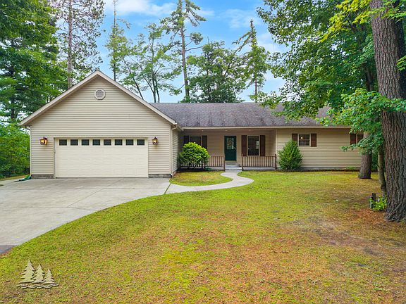 2nd image of 5474 Vacationland Dr