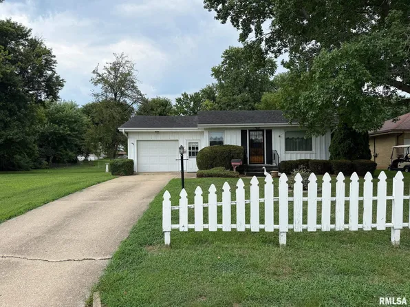 1245 N Front St, Chillicothe, IL 61523