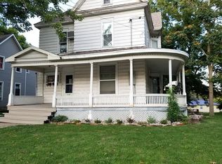916 N Market St, Oskaloosa, IA 52577