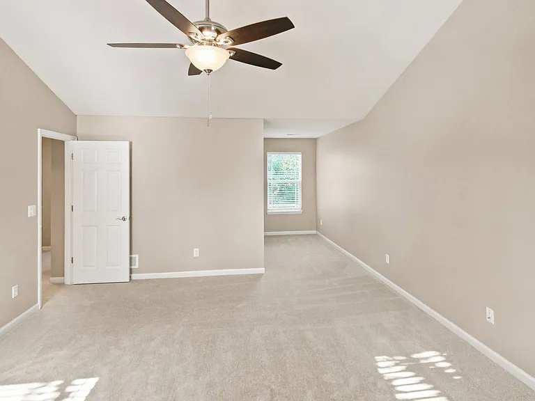 404 Willott Square Dr — Photo 18
