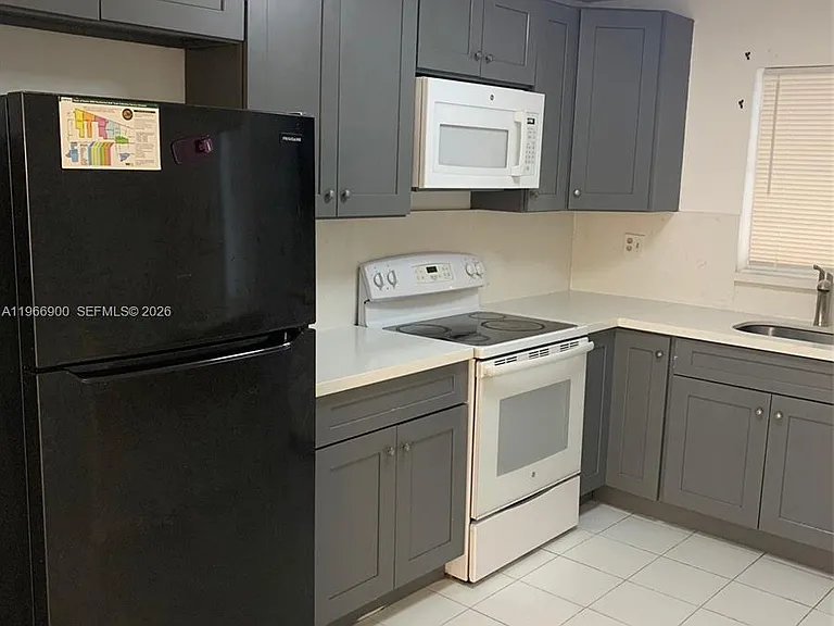 6520 SW 41st St #6520 — Photo 7