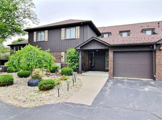 2541 E Lakeshore Dr APT 63C, Crown Point, IN 46307