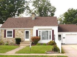 708 Tidball Ave, Grove City, PA 16127