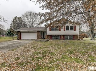 185 Pakey Rd, Springfield, IL 62712