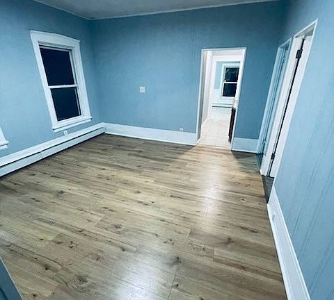 2nd image of 8 Bagley St Floor 1