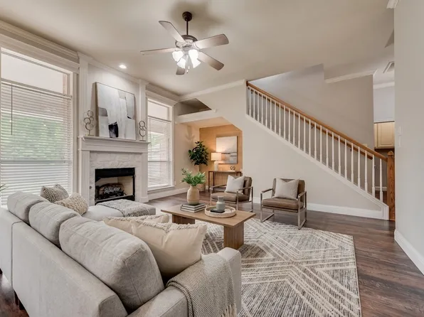 1820 Sand Stone Dr, Sanger, TX 76266