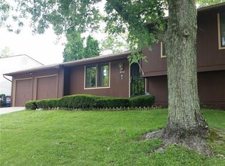 2714 N Sheffield Dr, Indianapolis, IN